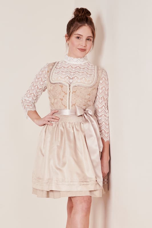 Das Dirndl Mae (50cm) ist ein stilvolles Dirndl im floralen Muster