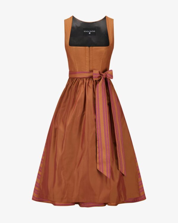 Albi Midi-Dirndl mit Schürze für Damen von Kinga Mathe in Orange und Pink. MitLiebe zum Detail entwirft das deutsche Label aufwendige.... Mehr Details bei Lodenfrey.com!