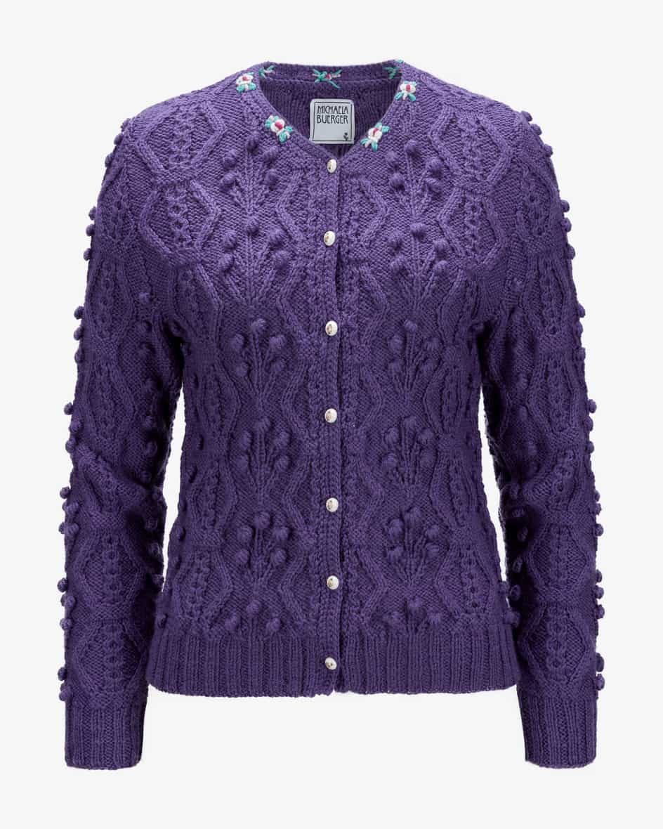 Finny Trachten-Strickjacke für Damen von Michaela Buerger in Violett. Diehochwertige Woll-Qualität in handgestrickter Verarbeitung punktet mit.... Mehr Details bei Lodenfrey.com!