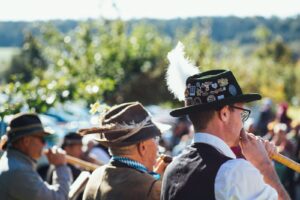 Warum der Lodenfrey Janker auf der Wiesn 2024 ein Muss ist