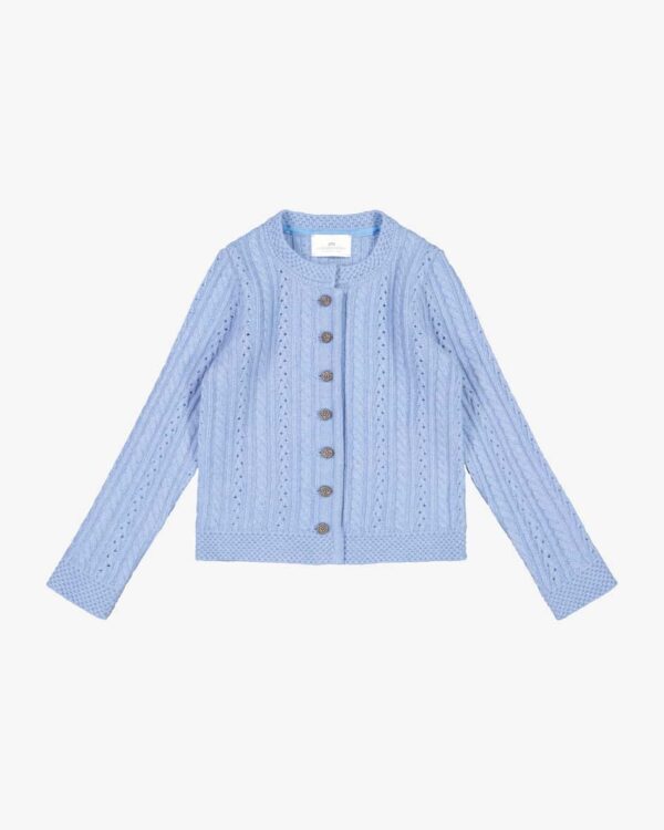 Dagmar Trachtenstrickjacke für Kinder von LODENFREY in Hellblau. Dietraditionelle Strickjacke besticht dank dem raffinierten Zopf-Muster sowiefeiner.... Mehr Details bei Lodenfrey.com!