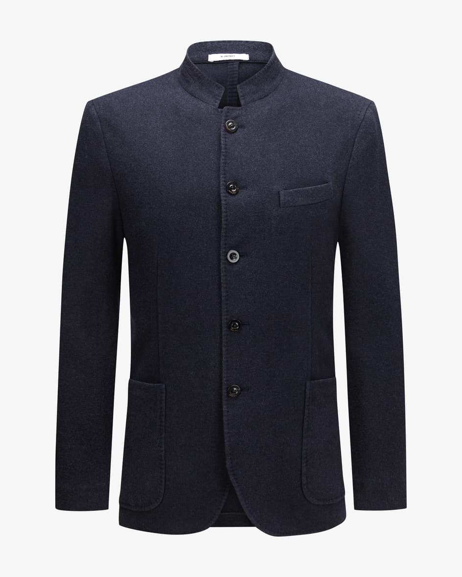 Janker für Herren von Boglioli in Navy. Zeitlos und traditionell präsentiertsich das antaillierte Modell dank weicher Woll-Qualität mit angenehmer.... Mehr Details bei Lodenfrey.com!