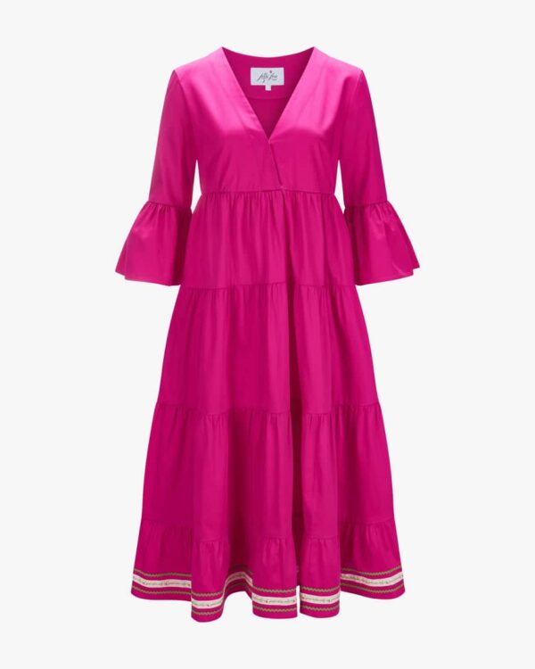 Roberta Trachtenkleid für Damen von Lotta Love in Pink. Das Modell überzeugtdank der Baumwoll-Qualität und lockeren Passform mit angenehmen.... Mehr Details bei Lodenfrey.com!